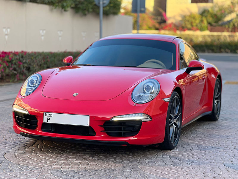 Porsche 991 rouge carrera 4 - Occasion Dubaï