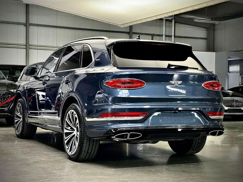 Bentley Bentayga V8 - Arrière