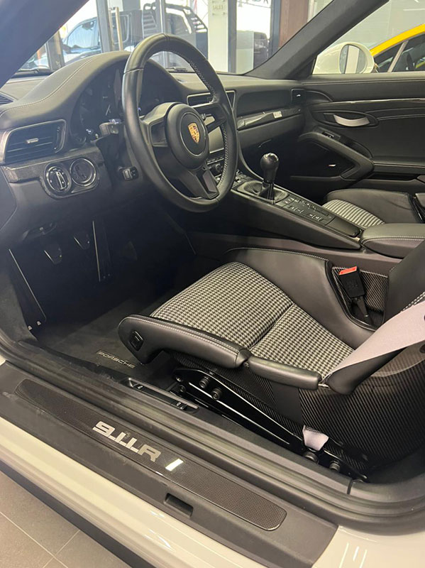 Porsche 911 type 991 R - Cockpit