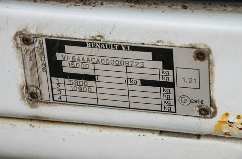 Camion citerne Renault Midlum 220 + MAGYAR - Série