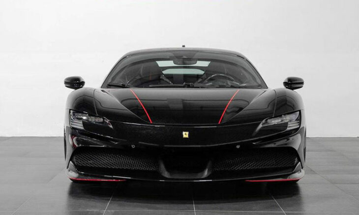 Ferrari SF90 Stradable