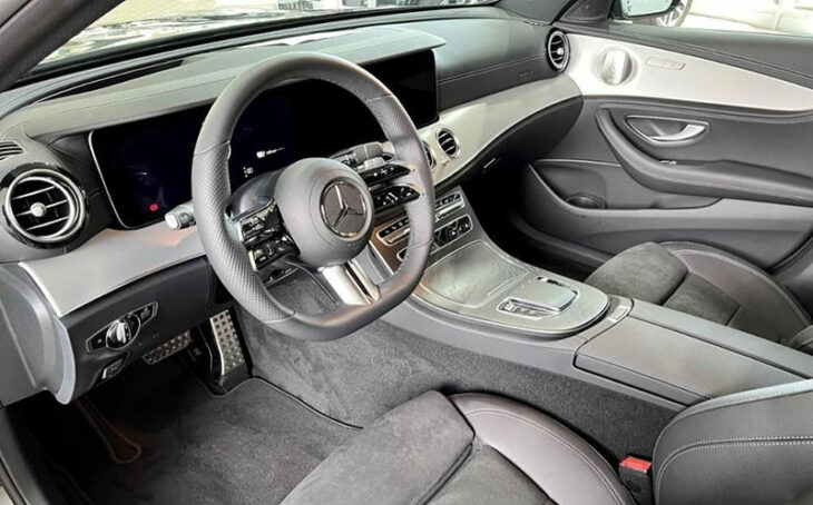 Mercedes-Benz E 300 e 4M Lim AMG - Intérieur
