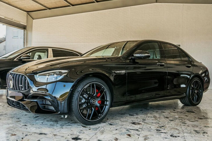 Mercedes-Benz E 63 S AMG 4Matic+ Burmester CARBON