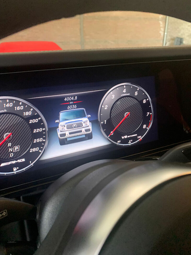 Mercedes-Benz G 63 AMG - gris - System