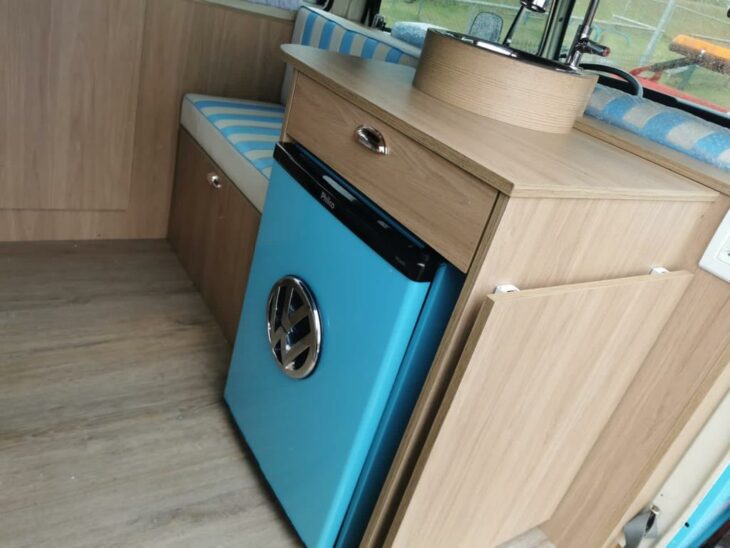 Combi Volkswagen Bleu - Frigo évier