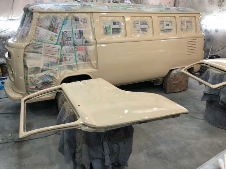 Combi Volkswagen Bus - Peinture neuve