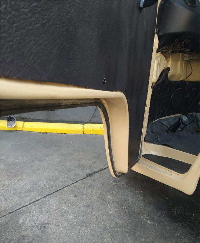 Combi Volkswagen Bus - Vue basse