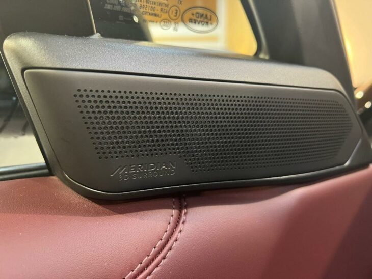 Range Rover D250 HSE - gris - Sound