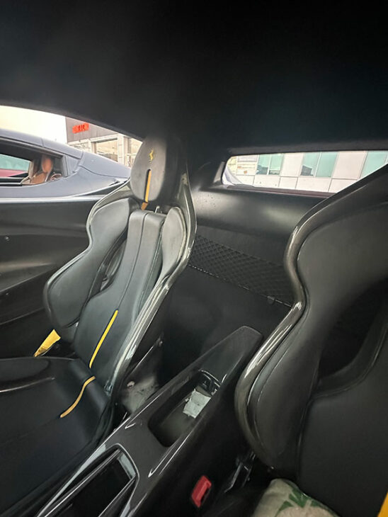Hypercar voiture accidentée inondée - Import Export - DTI