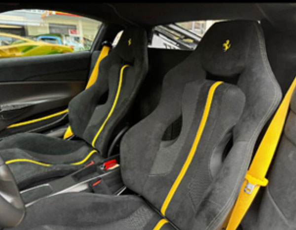 Ferrari 488 Pista - Seats